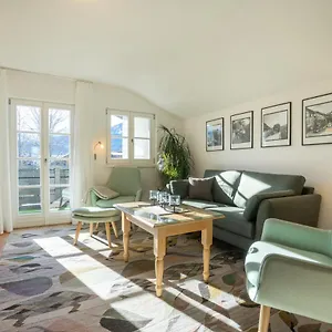 https://ferienwohnungen-alpentraum-haus-karin.com-bavaria.com